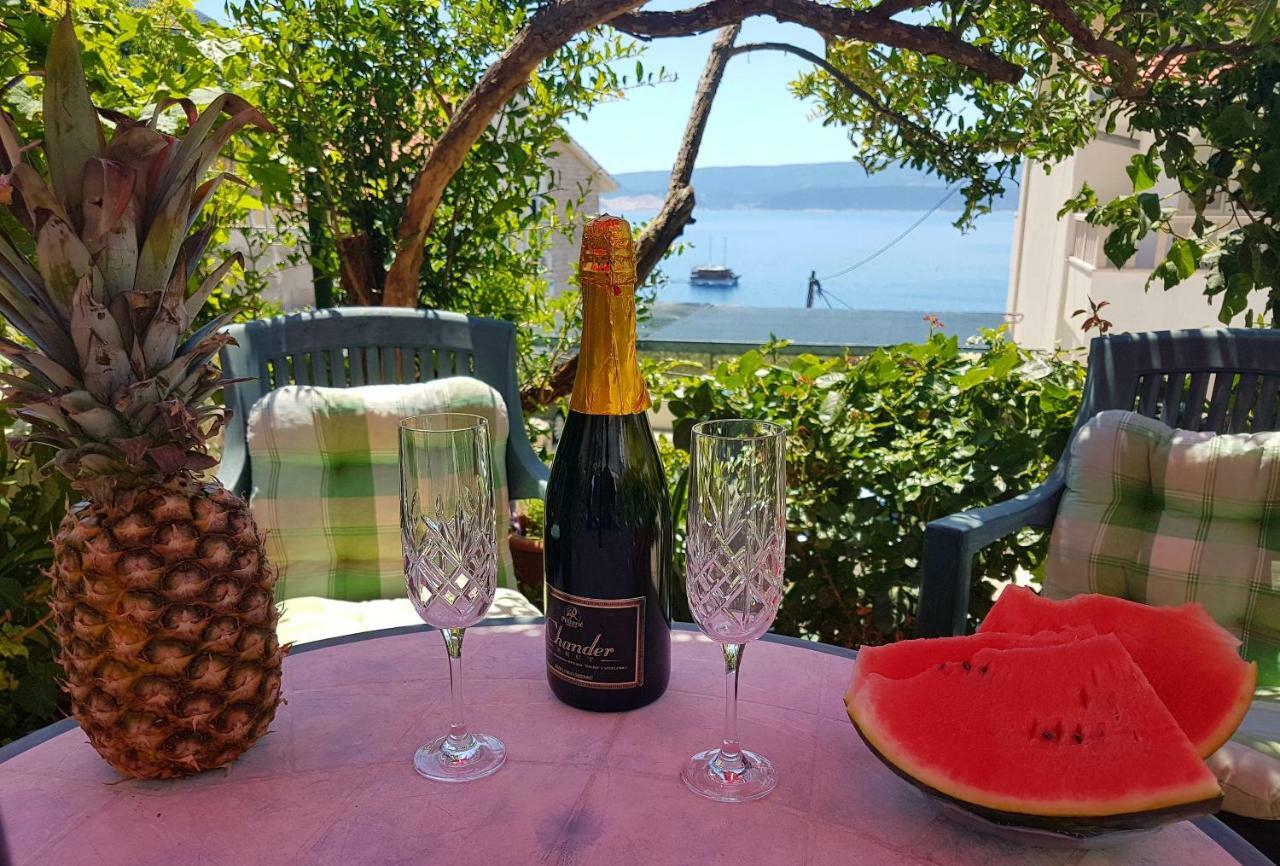 Fba Family Beach Apartments Omis Bagian luar foto